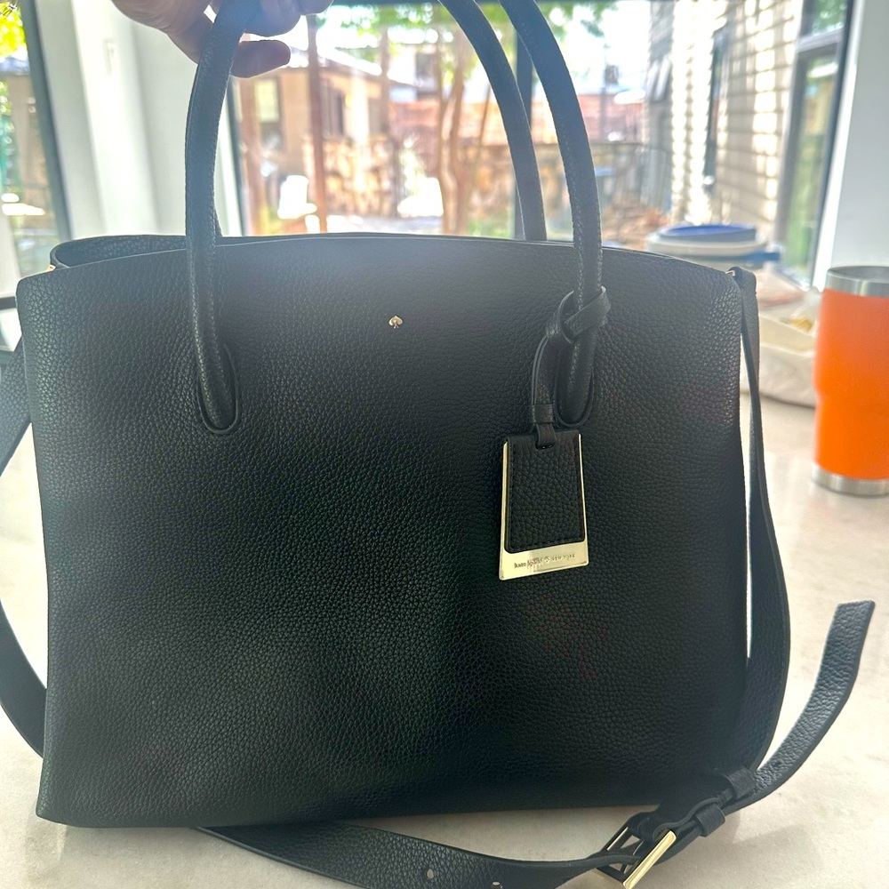Kate Spade Madison collection satchel pink satin lining in perfect condition